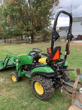 Image of John Deere 1025R equipment image 1