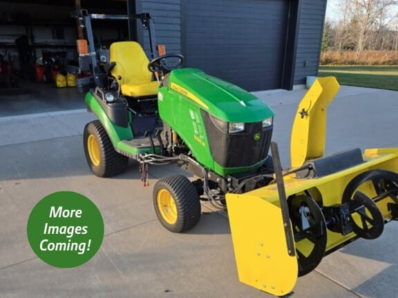 2016 John Deere 1025R Equipment Image0