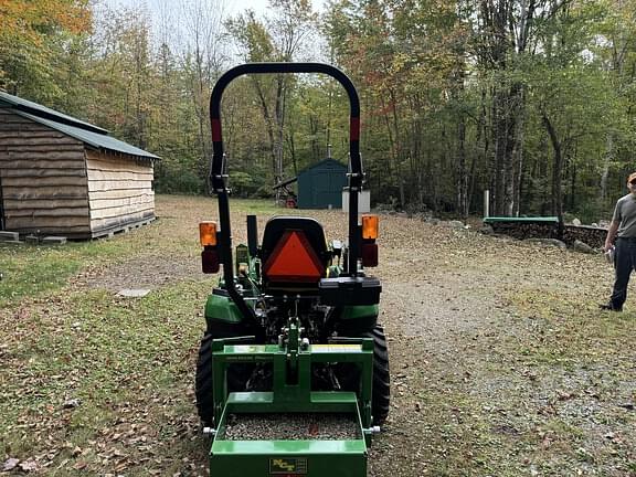 Image of John Deere 1025R equipment image 3