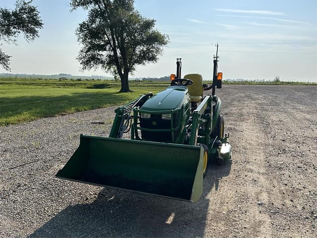 Image of John Deere 1025R equipment image 1