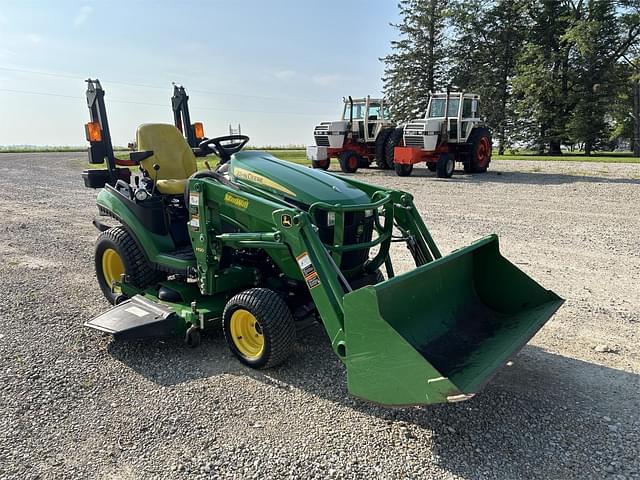 Image of John Deere 1025R equipment image 3