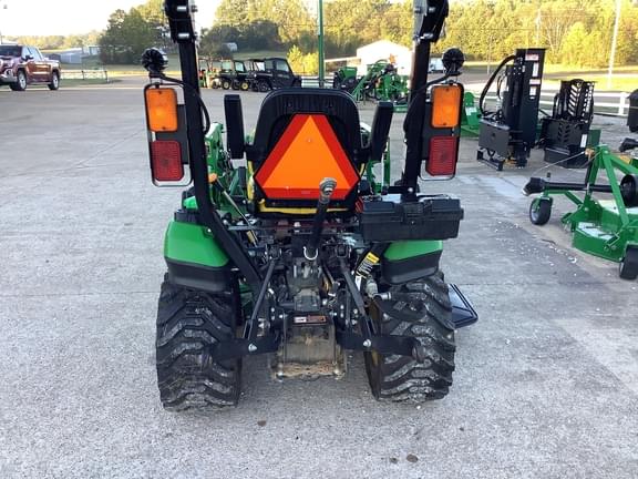 Image of John Deere 1025R equipment image 2
