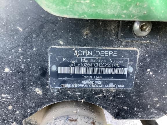 Image of John Deere 1025R equipment image 4