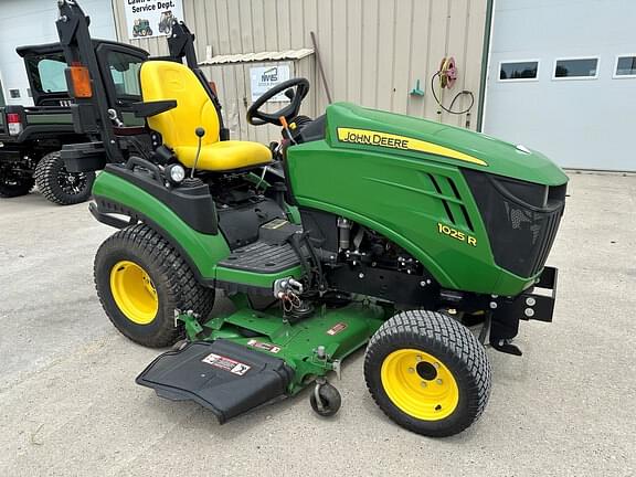 Image of John Deere 1025R equipment image 2