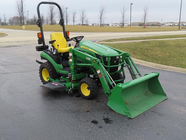 Image of John Deere 1025R equipment image 2