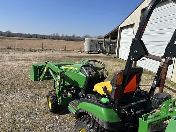 Image of John Deere 1025R equipment image 1