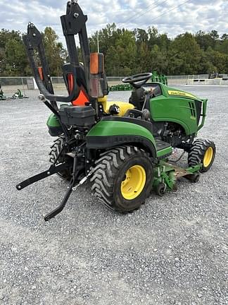 Image of John Deere 1025R equipment image 3