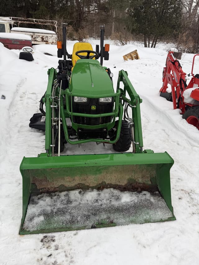 Image of John Deere 1025R equipment image 4