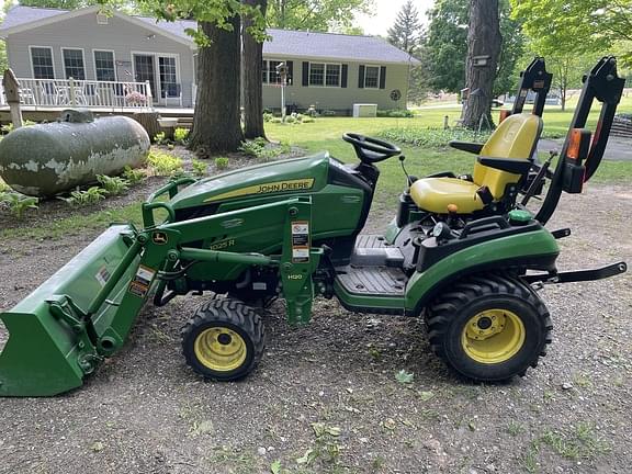 Image of John Deere 1025R equipment image 2