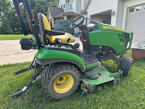 Image of John Deere 1025R equipment image 1