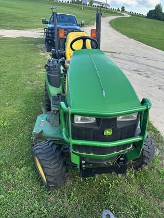 Image of John Deere 1025R equipment image 2