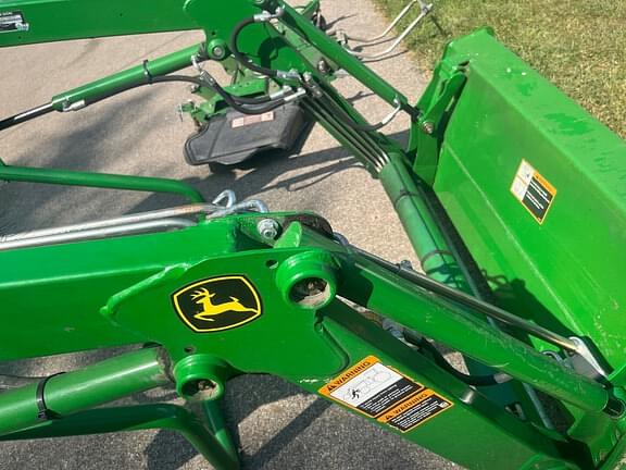 Image of John Deere 1025R equipment image 4