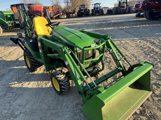 Image of John Deere 1025R equipment image 2