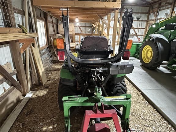 Image of John Deere 1025R equipment image 4
