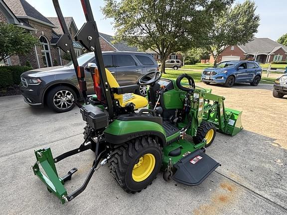 Image of John Deere 1025R equipment image 2