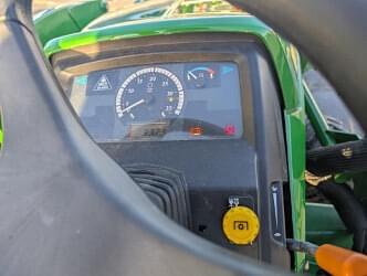 Image of John Deere 1025R equipment image 2