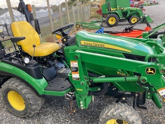 Main image John Deere 1025R