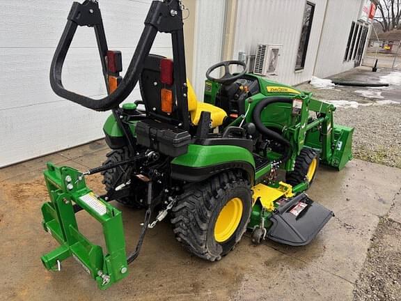 Image of John Deere 1025R equipment image 3