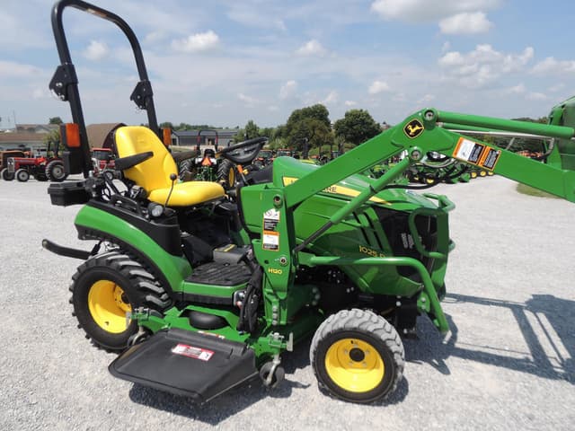 Image of John Deere 1025R equipment image 3