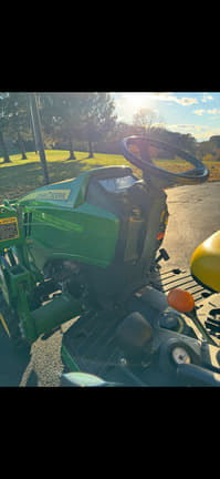 Image of John Deere 1025R equipment image 4