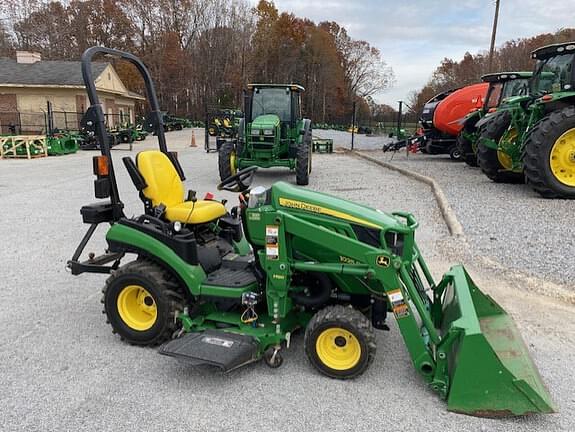 Image of John Deere 1025R equipment image 2