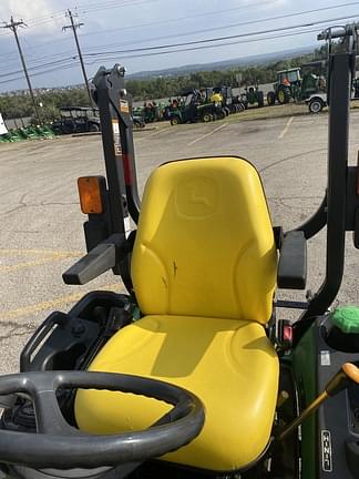 Image of John Deere 1025R equipment image 4