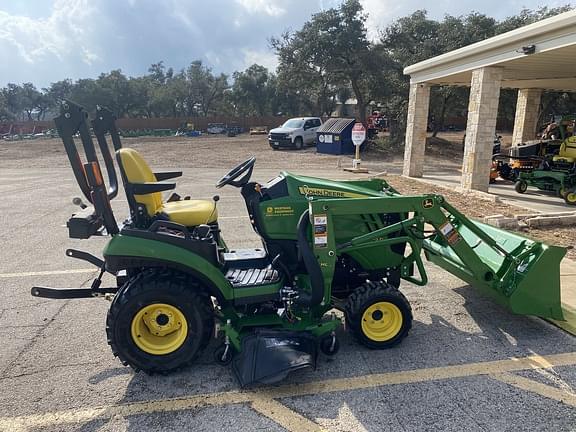 Image of John Deere 1025R equipment image 2