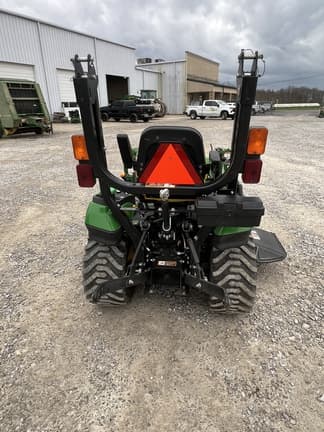 Image of John Deere 1025R equipment image 4