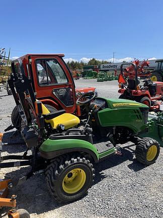 Image of John Deere 1025R equipment image 2