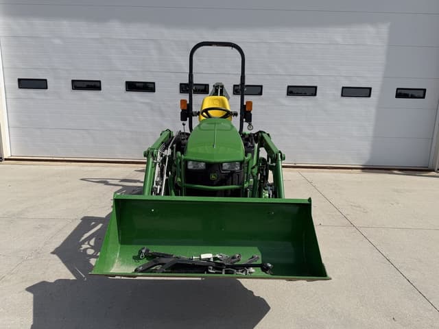 Image of John Deere 1025R equipment image 2