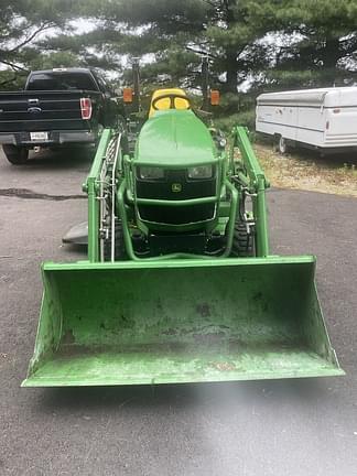 Image of John Deere 1025R equipment image 3