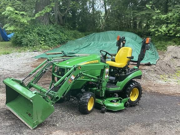 Image of John Deere 1025R Image 0