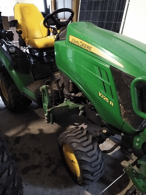2016 John Deere 1025R Image