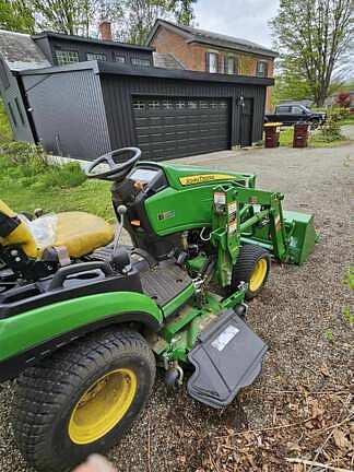 Image of John Deere 1025R equipment image 2