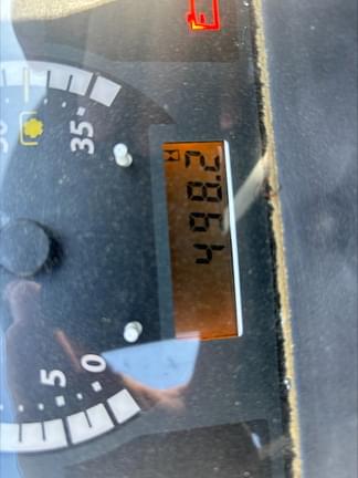 Image of John Deere 1025R equipment image 4