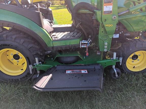 Image of John Deere 1025R equipment image 4