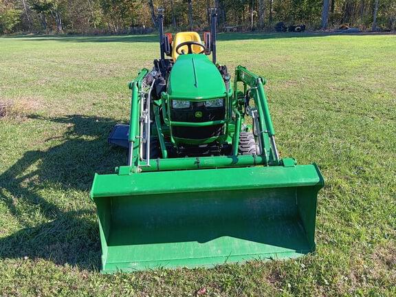 Image of John Deere 1025R equipment image 2