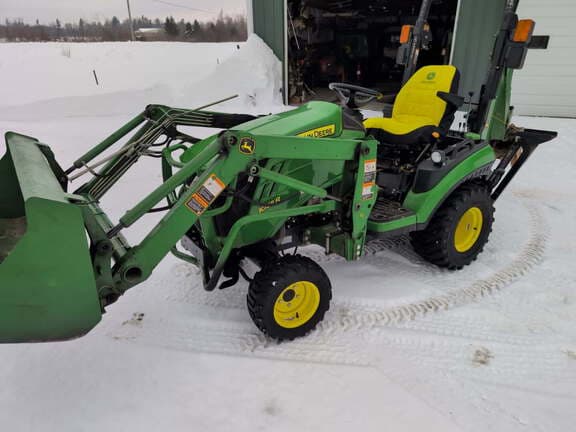 Image of John Deere 1025R equipment image 2