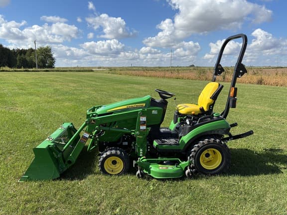 Image of John Deere 1025R equipment image 1