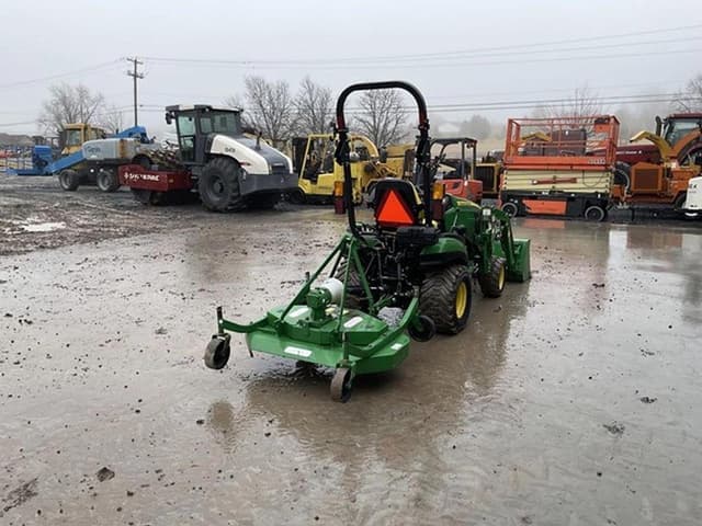 Image of John Deere 1025R equipment image 3