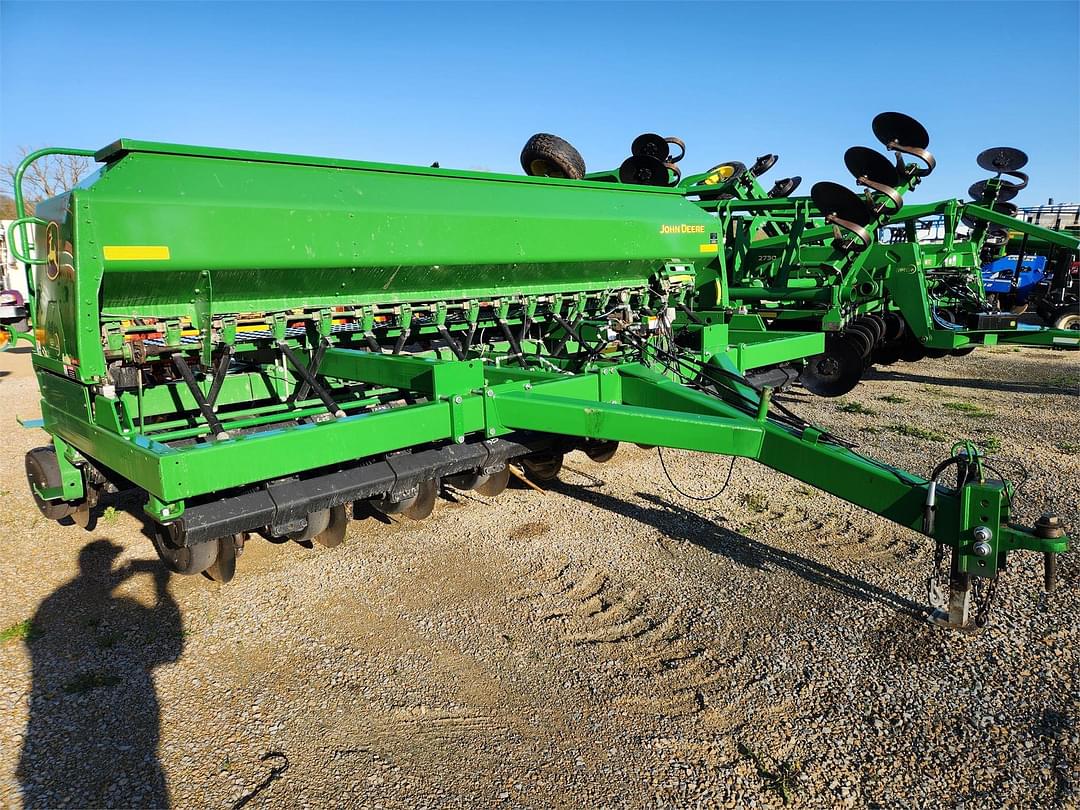 Image of John Deere 1590 Primary image