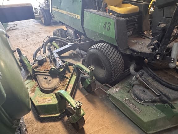 Image of John Deere 1600 Turbo equipment image 4