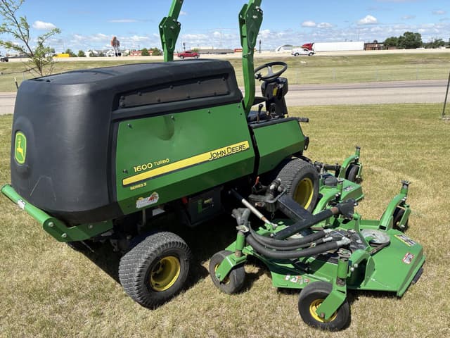 Image of John Deere 1600 Turbo II equipment image 4