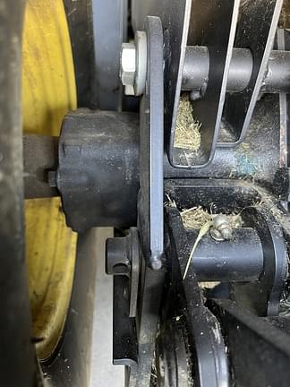 Image of John Deere 1600 Turbo II equipment image 4