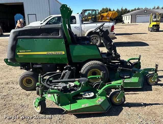 Image of John Deere 1600 equipment image 3