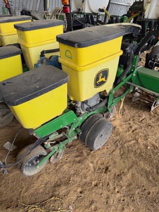 Image of John Deere 1705 Primary image