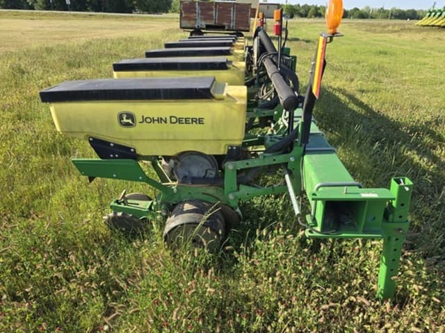 Image of John Deere 1705 equipment image 4