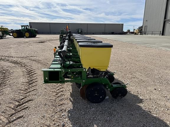 Image of John Deere 1715 equipment image 1