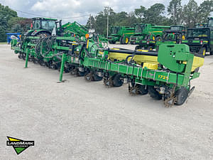 2016 John Deere 1725 Image