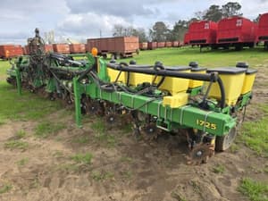 2016 John Deere 1725 Image